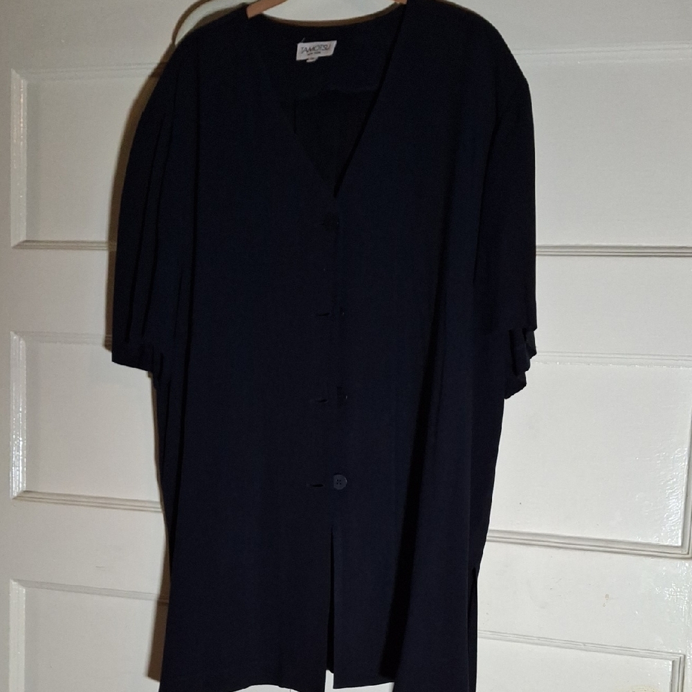 Elegant Navy Button-Down Shirt (Can212)
